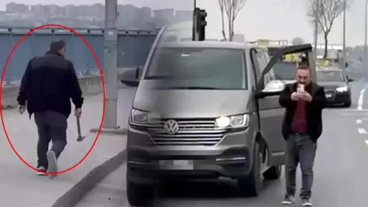 Avcılar'da Trafik Tartışması Çekiçli Saldırıya Dönüştü!